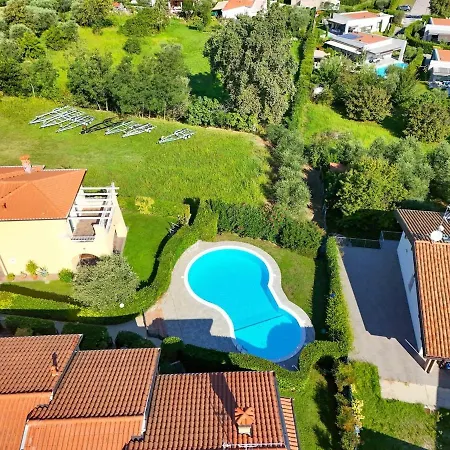 Maison Laura Holiday home *