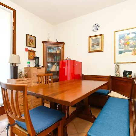 Maison Laura Hébergement de vacances *
